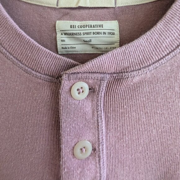 Women S REI Co-Op Farlands Henley Purple Long Slv Top Shirt Organic Cotton Hemp - Picture 2 of 6